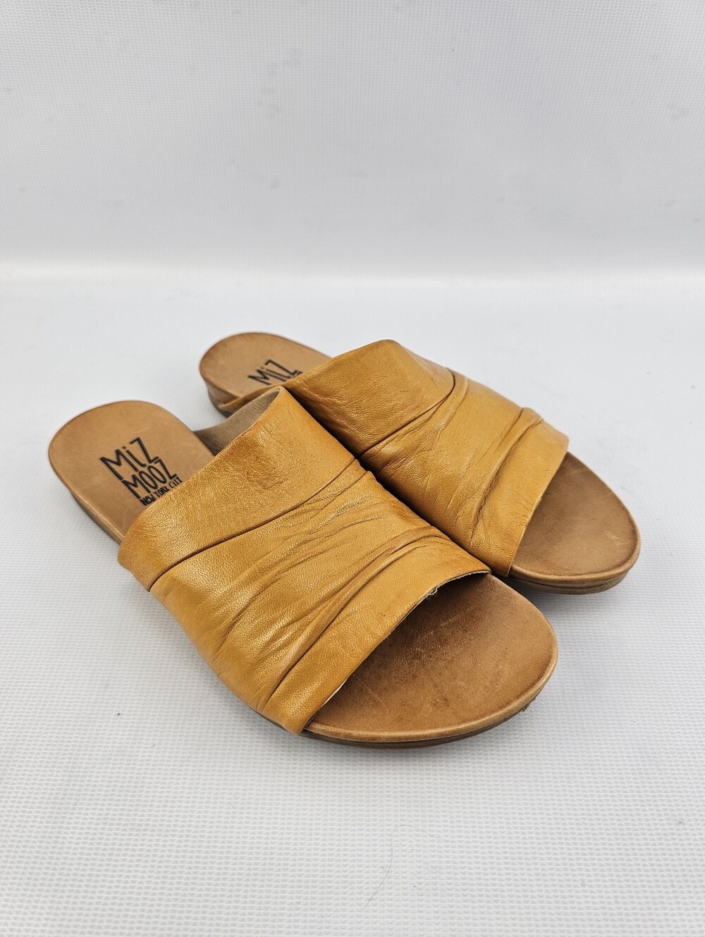 Miz Mooz Aria Women's Leather Slip-on Comfort Sandals Yellow Size 6